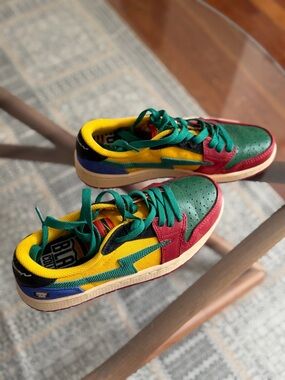 Black Colleges Reves KIY Low-Top Sneakers - Green/Red/Yellow